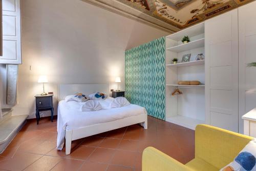 Servi Apartment by Mamo Florence