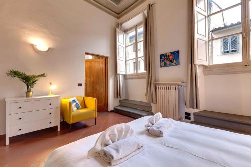 Servi Apartment by Mamo Florence
