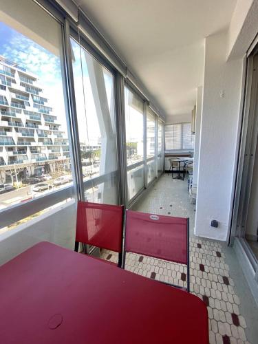 BEL APPARTEMENT CLIMATISE CENTRE VILLE T2 - 4 PERSONNES AVEC LOGGIA VUE SUR MER
