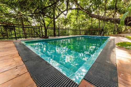 Swimming pool sa o malapit sa Trance rabara resort