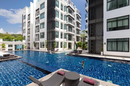 Kolam renang di atau dekat dengan Kamala Regent Phuket Condotel