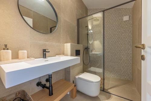 Gallery image of Luxury Villa Casa Nova with wellness and game room in Bale