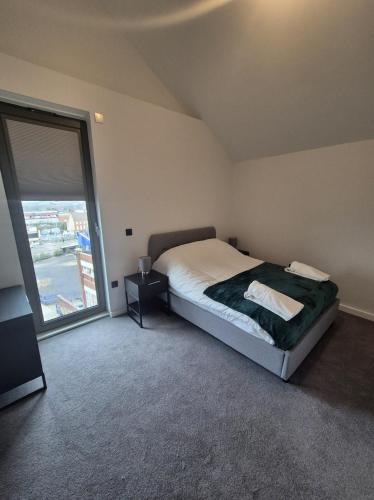 Stunning Central Birmingham 2 Bed Apartment photo 17