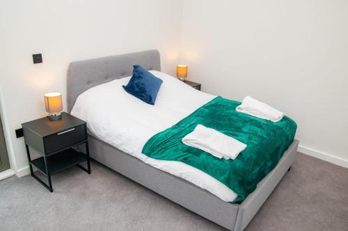 Stunning Central Birmingham 2 Bed Apartment photo 15