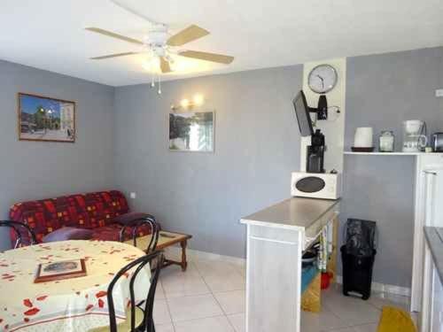 Appartement 2P proche plage, parking, Quartier Grande Plage - FR-1-782-9