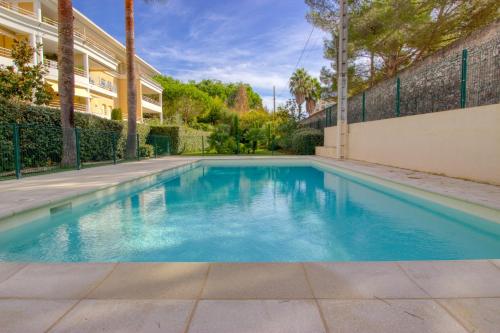 Golfe Juan - 4 People - Swimming Pool - Private Parking