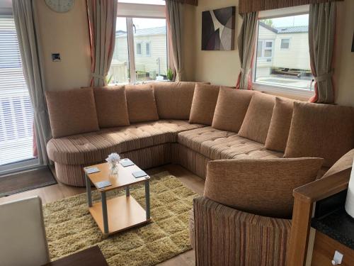 MelidenにあるTwo x 8 Berth static caravan on Lyons Robin Hood Rhyl North walesのギャラリーの写真