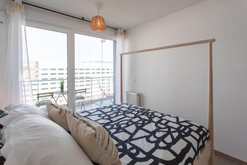 Photo de la galerie de l'établissement L17 Arenas Suite 3 balconies 5mins to the Sea, à Nice