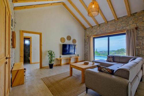 Gallery image of Pegasus stone house in Yaka