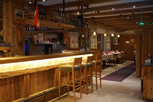Lounge nebo bar v ubytování Hotel Aschauer Hof z'Fritzn
