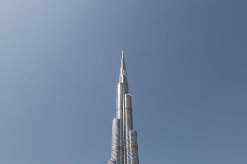 tallest building in the world burj khalifa at Frank Porter - The Lofts in Dubai