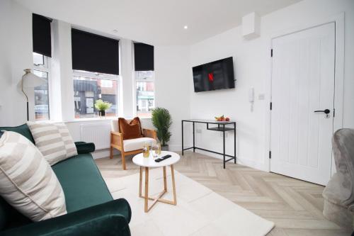 Cardiff City 2 Bed Apartment – Whitchurch photo 3