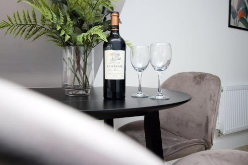 Cardiff City 2 Bed Apartment – Whitchurch photo 44