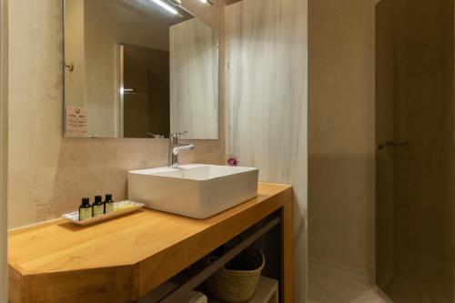 Ένα μπάνιο στο Blue Sardine Hostal Boutique Altea