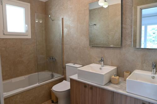 Un baño de Αθηναϊκή Ριβιέρα