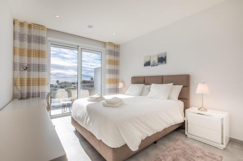 Casa Chloe Luxury Oceanview Penthouse photo 2
