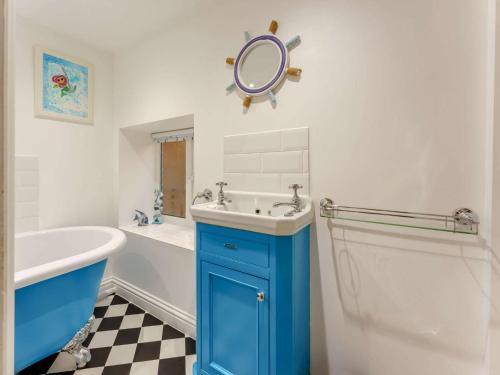 Kúpeľňa v ubytovaní 3 Bed in Ventnor 89810