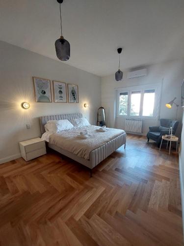 Ένα ή περισσότερα κρεβάτια σε δωμάτιο στο casa gemelli vaticano roma