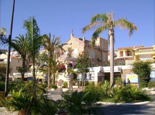 Здание апартаментов/квартиры