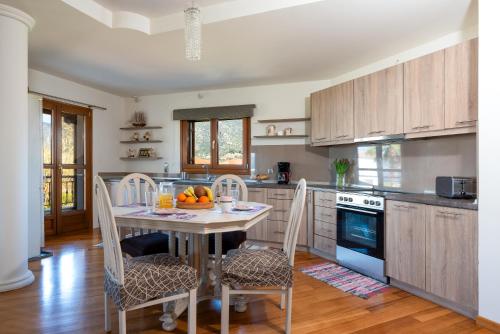 Christina's Twin Palm Trees House