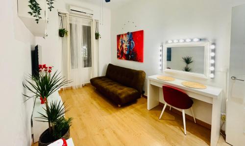 APARTAMENTO MUY CENTRICO - entre PALACIO REAL Y PLAZA MAYOR
