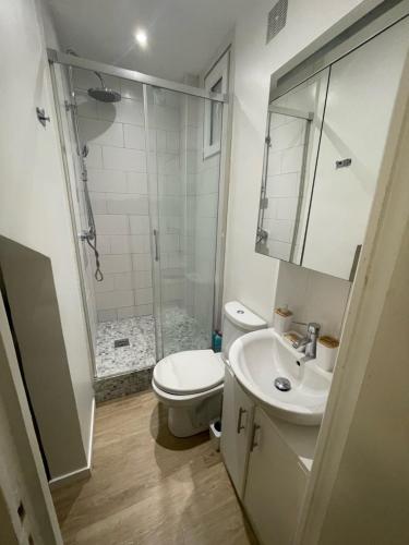 Photo de la galerie de l'établissement Studio confortable, rénové et bien équipé proche Austerlitz, à Paris