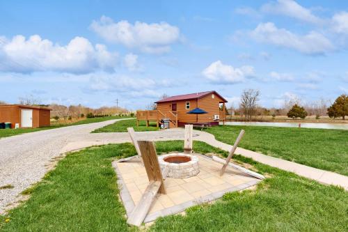 Zdjęcie z galerii obiektu Blue Line Resort Cabin #1 w mieście Carbondale