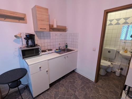 Ένα μπάνιο στο Apartment im Luisenviertel - Grün