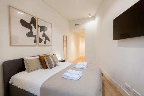 FLH Cais Sodré Chic Urban Flat with Balcony