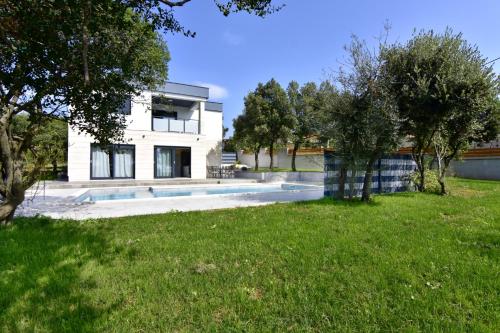 Family friendly house with a swimming pool Vrana, Biograd - 22804