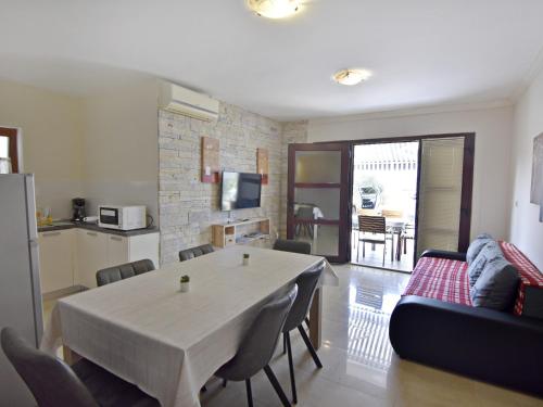 Apartments by the sea Biograd na Moru, Biograd - 22807