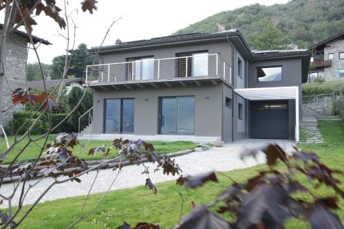 a house with a view of the front of it at Style apartments VdA in Senin