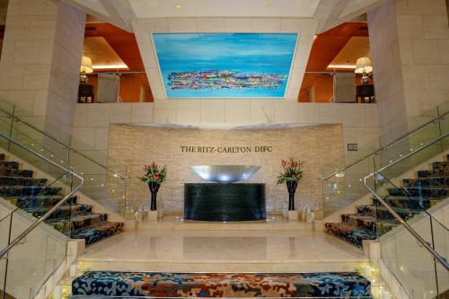 Khu vực sảnh/lễ tân tại Ritz Carlton DIFC Downtown Dubai