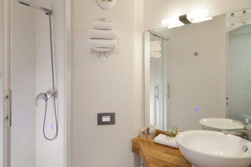 Kylpyhuone majoituspaikassa Kyriad Lille - Mons en Baroeul
