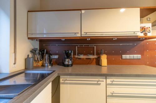 Η κουζίνα ή μικρή κουζίνα στο Maisonette-Wohnung mit 5 Schlafzimmern