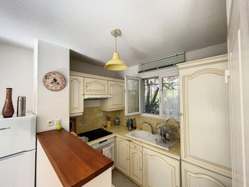 Appartement T2 pour 4 personnes dans résidence avec piscine