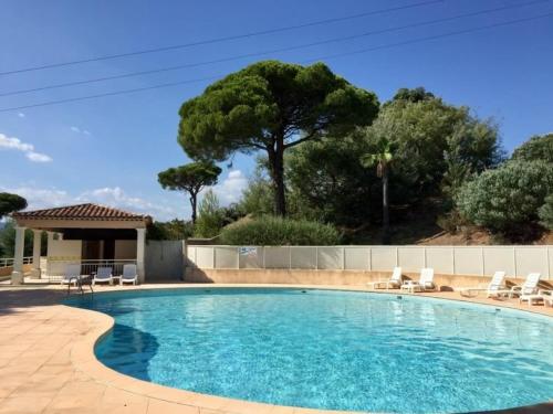 Appartement T2 pour 4 personnes dans résidence avec piscine