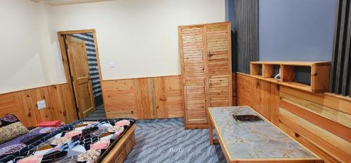 Ein Bett oder Betten in einem Zimmer der Unterkunft Destination Of Choj ( DOC)