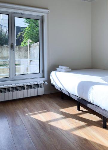 Large Studio Foz Cool Living
