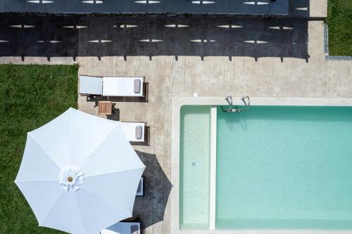 Unique, stonebuilt, rural villas with private pools!の敷地内または近くにあるプール