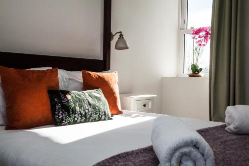 Ένα ή περισσότερα κρεβάτια σε δωμάτιο στο Stunning Scottish Hot Tub Getaway