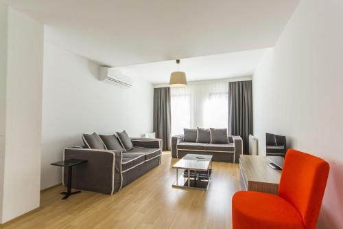 Posezení v ubytování Nish Suites Atasehir