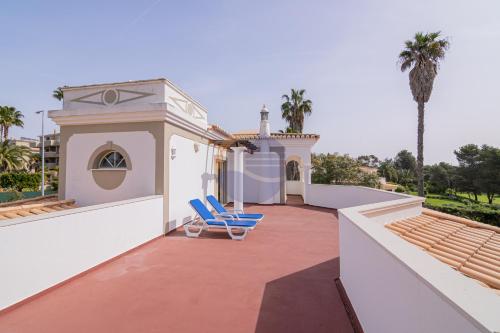 Villa Luxury Suites, Heated Outdoor Pool