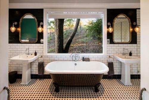 Un baño de MolenVliet Vineyards