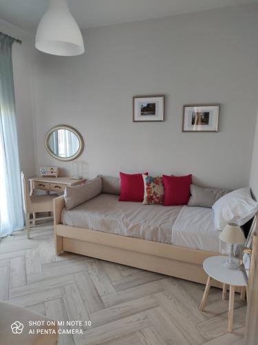 Ένα ή περισσότερα κρεβάτια σε δωμάτιο στο Willow Home