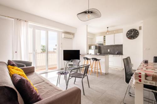 2 pièces proche plages Go011