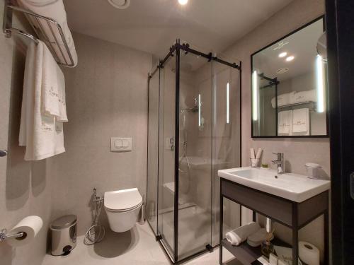 Un baño de Mulaj Hotel