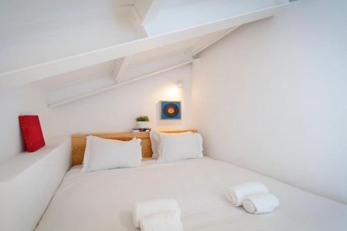 Liberdade Stylish Attic Apt with AC and City View