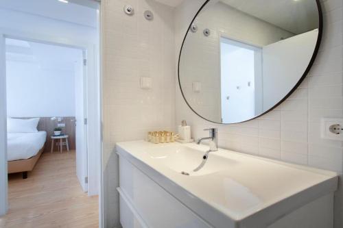 Liberdade Stylish Attic Apt with AC and City View