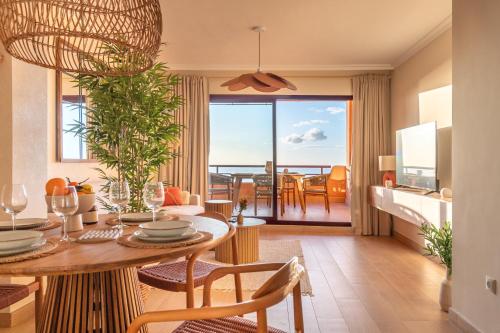 Casa del Sol: Sunrise to Sunset